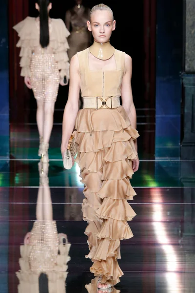Look 37